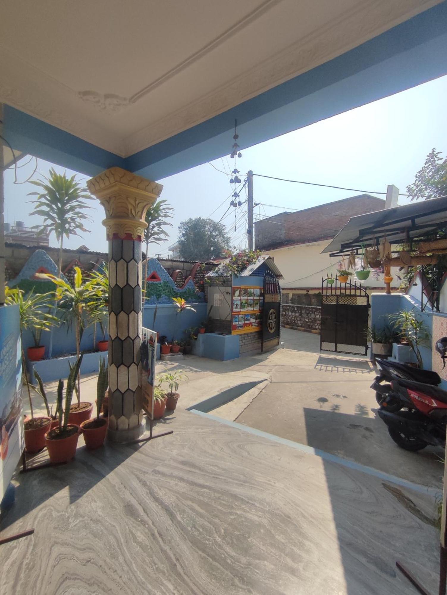 Krishna Inn Pokhara Exterior photo