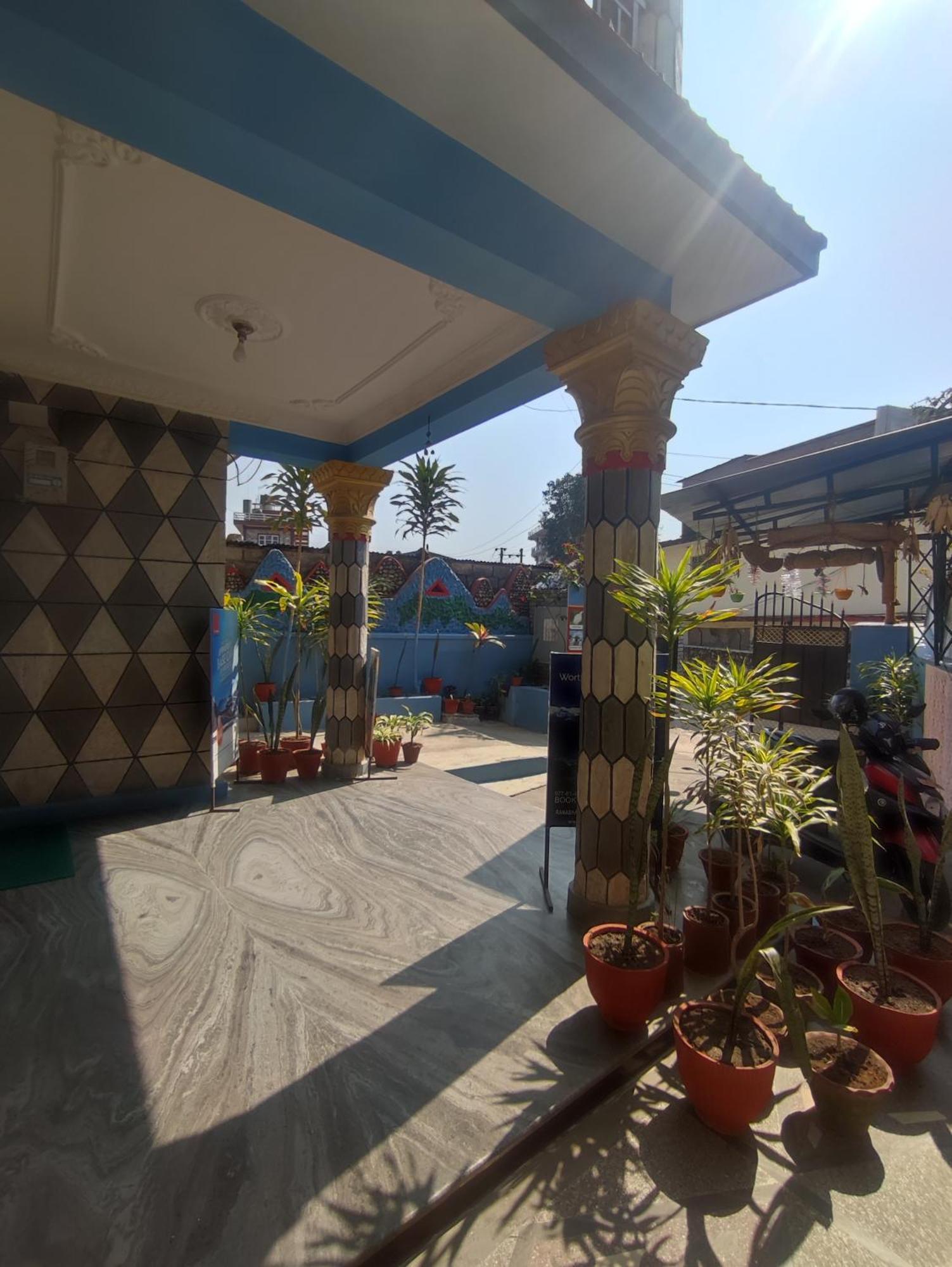 Krishna Inn Pokhara Exterior photo