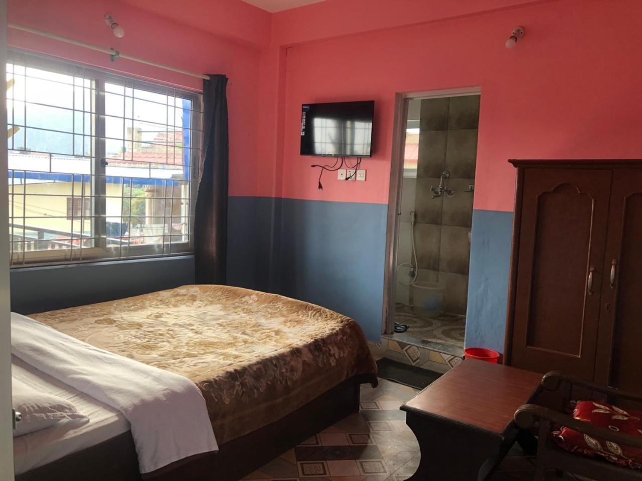 Krishna Inn Pokhara Exterior photo